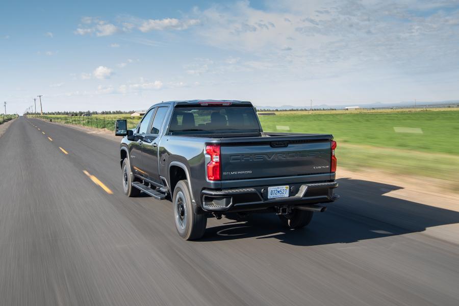  Chevrolet Silverado 2500 HD Custom Crew Cab 2019 года  (фото 17 из 40)
